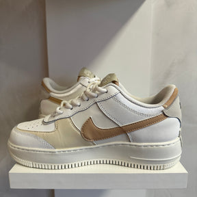 Nike Air Force 1 Shadow Sail Fossil Light Bone (Pronta Entrega)