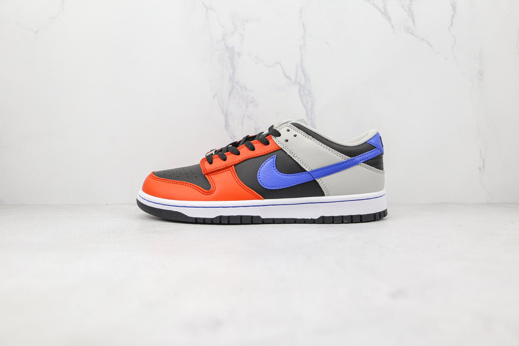 Nike Dunk Low EMB NBA 75th Anniversary Knicks